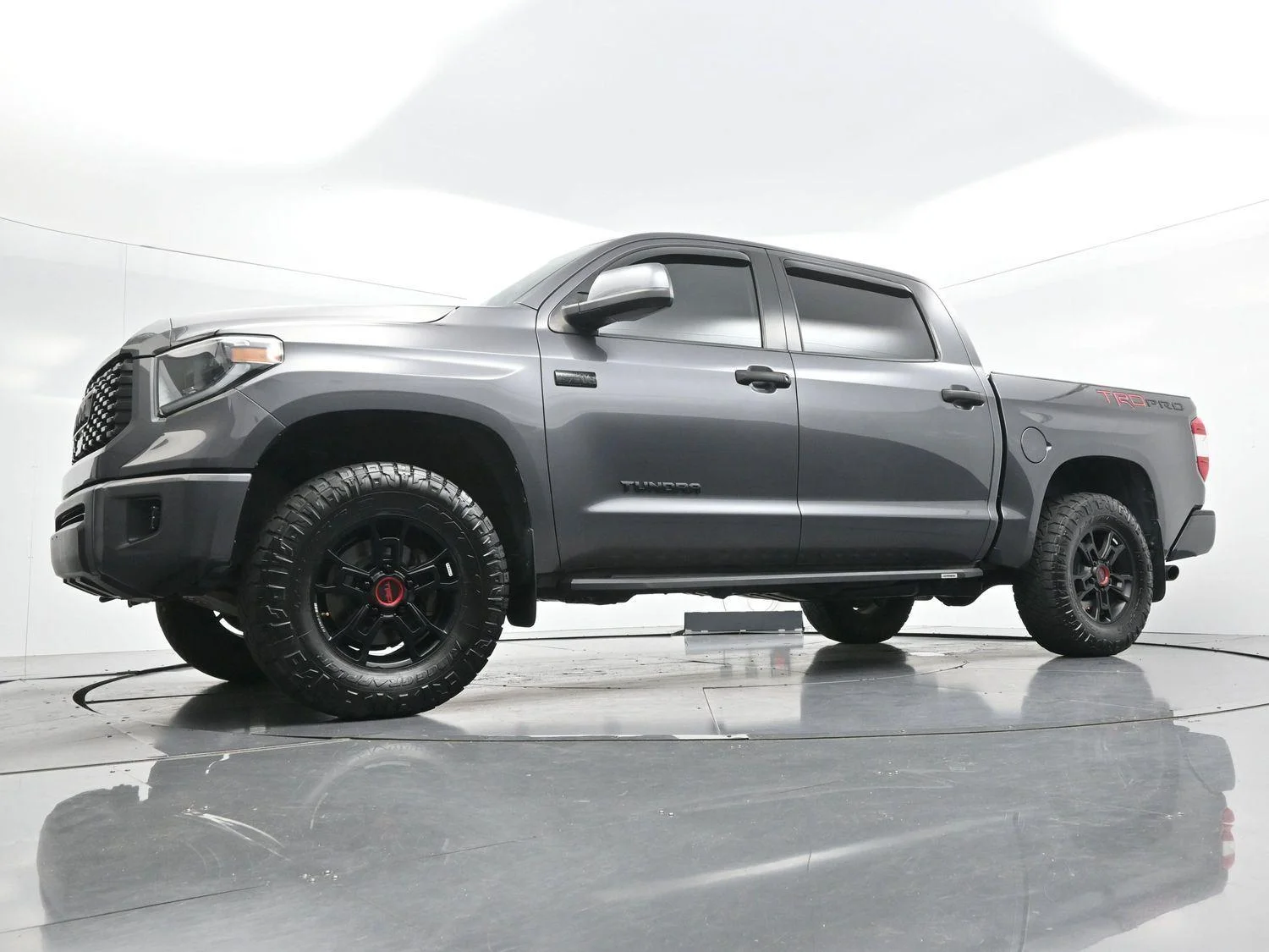 Used 2020 Magnetic Gray Metallic Toyota SR5 image 46