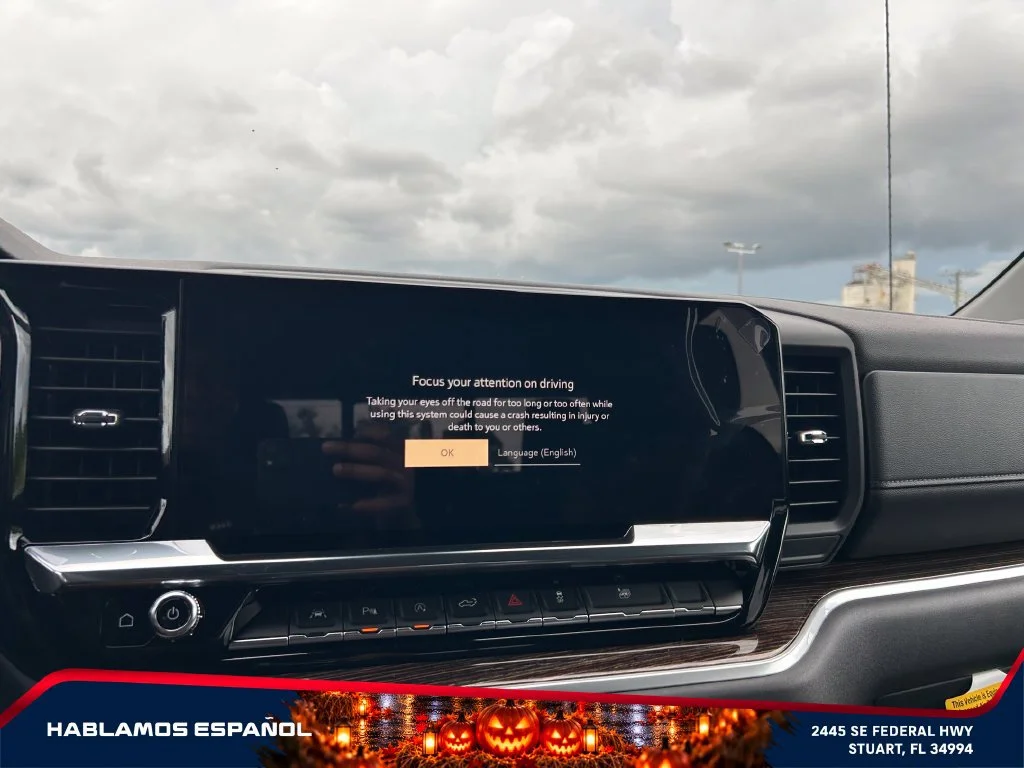 New 2026 Sterling Metallic GMC Elevation image 30