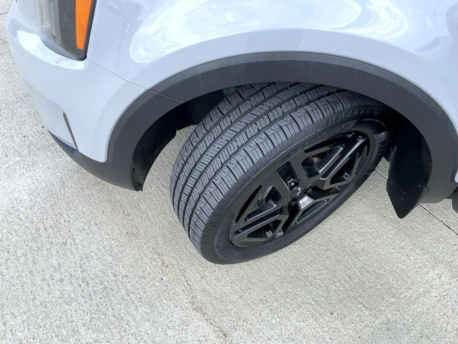 Used 2023 Gray Kia EX X-Line image 25