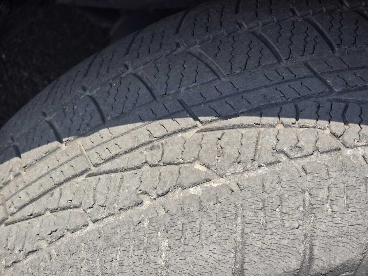 Used 2020 Blue Honda EX-L image 9