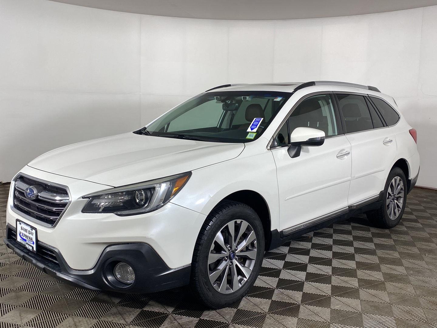 Used 2019 Crystal White Pearl Subaru Touring image 10