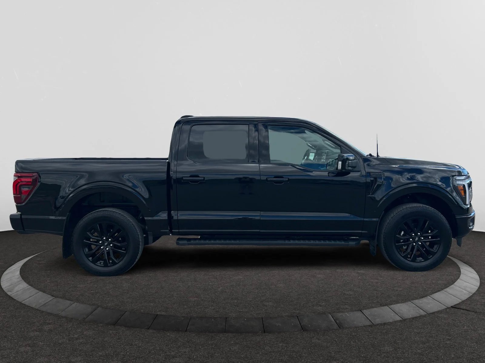 Used 2025 BLACK Ford LARIAT SuperCrew   **New Arrival** image 6