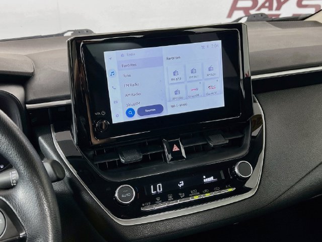 2025 Toyota Corolla LE - Photo 16