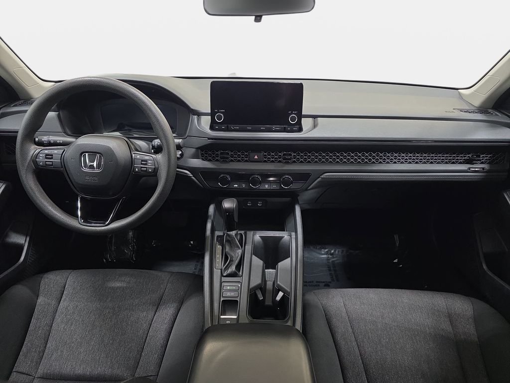 Used 2023 White Honda LX image 10