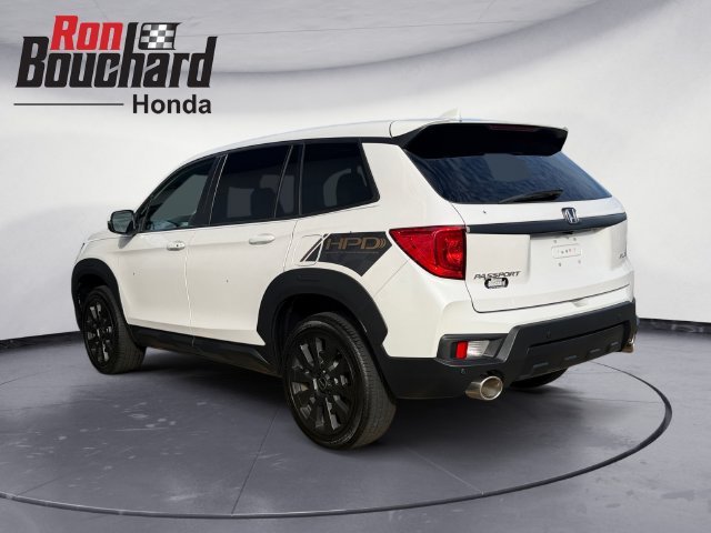 Used 2023 White Honda EX-L image 4