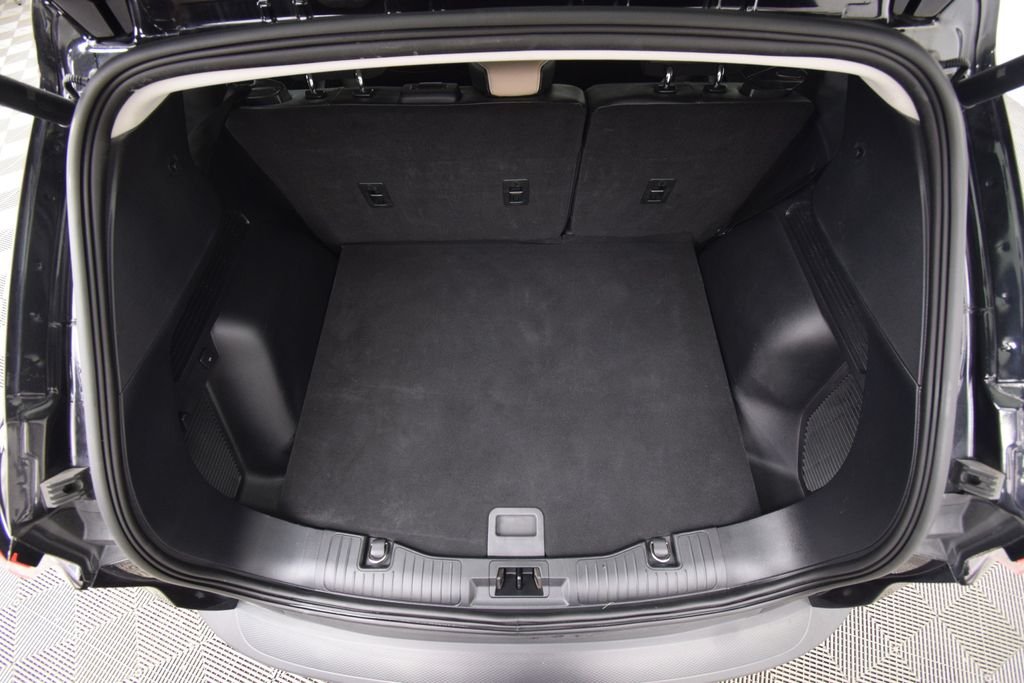 Used 2022 Black Metallic Ford SEL image 29