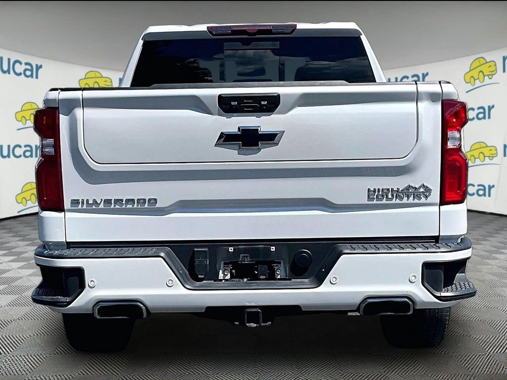 Used 2022 Beige Chevrolet High Country image 5