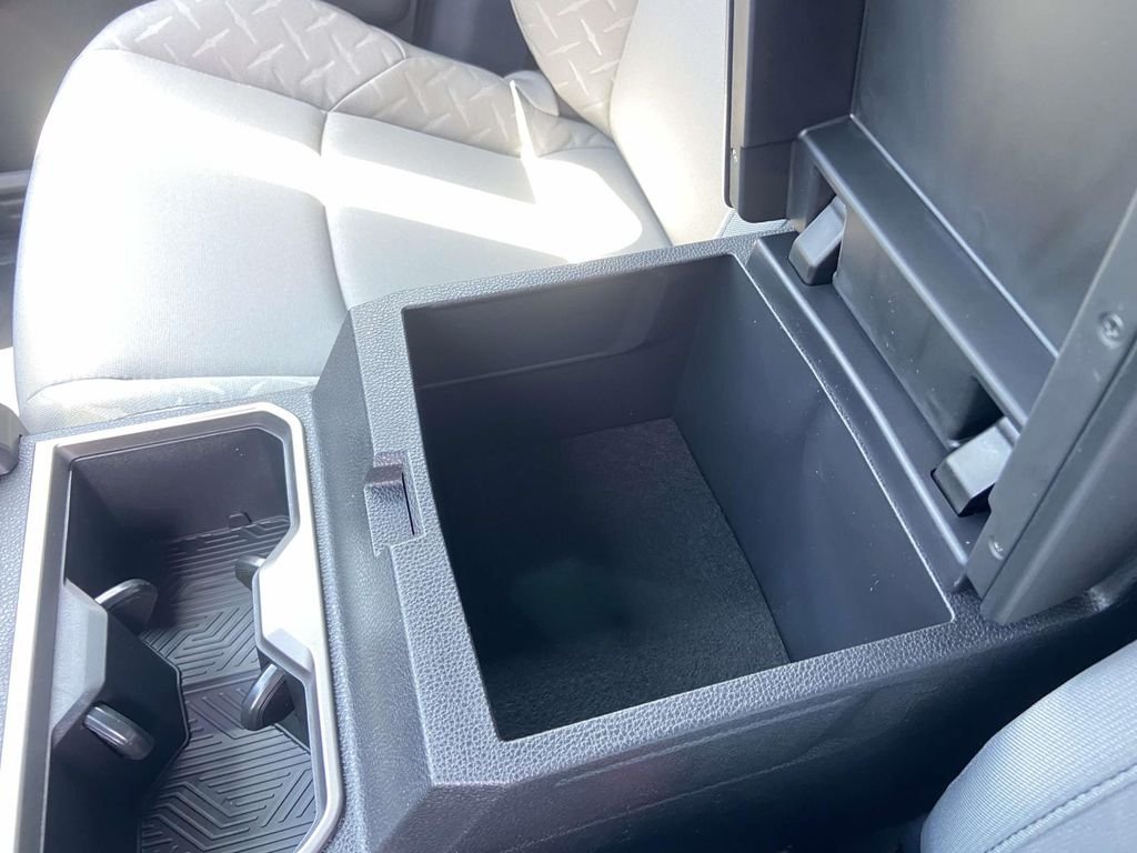 2026 Toyota Tacoma SR5 - Photo 23