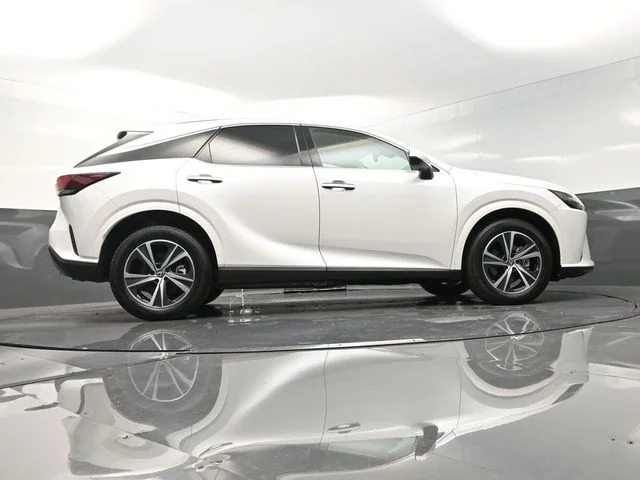 Used 2024 White Lexus 350 image 52