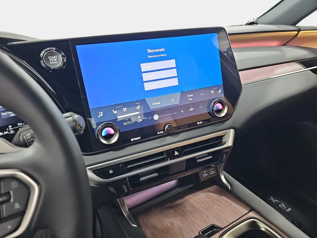 New 2026 Eminent White Pearl Lexus PREMIUM PLUS image 19