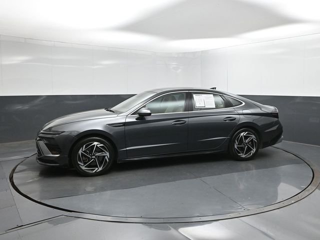 Used 2024 Gray Hyundai SEL image 30