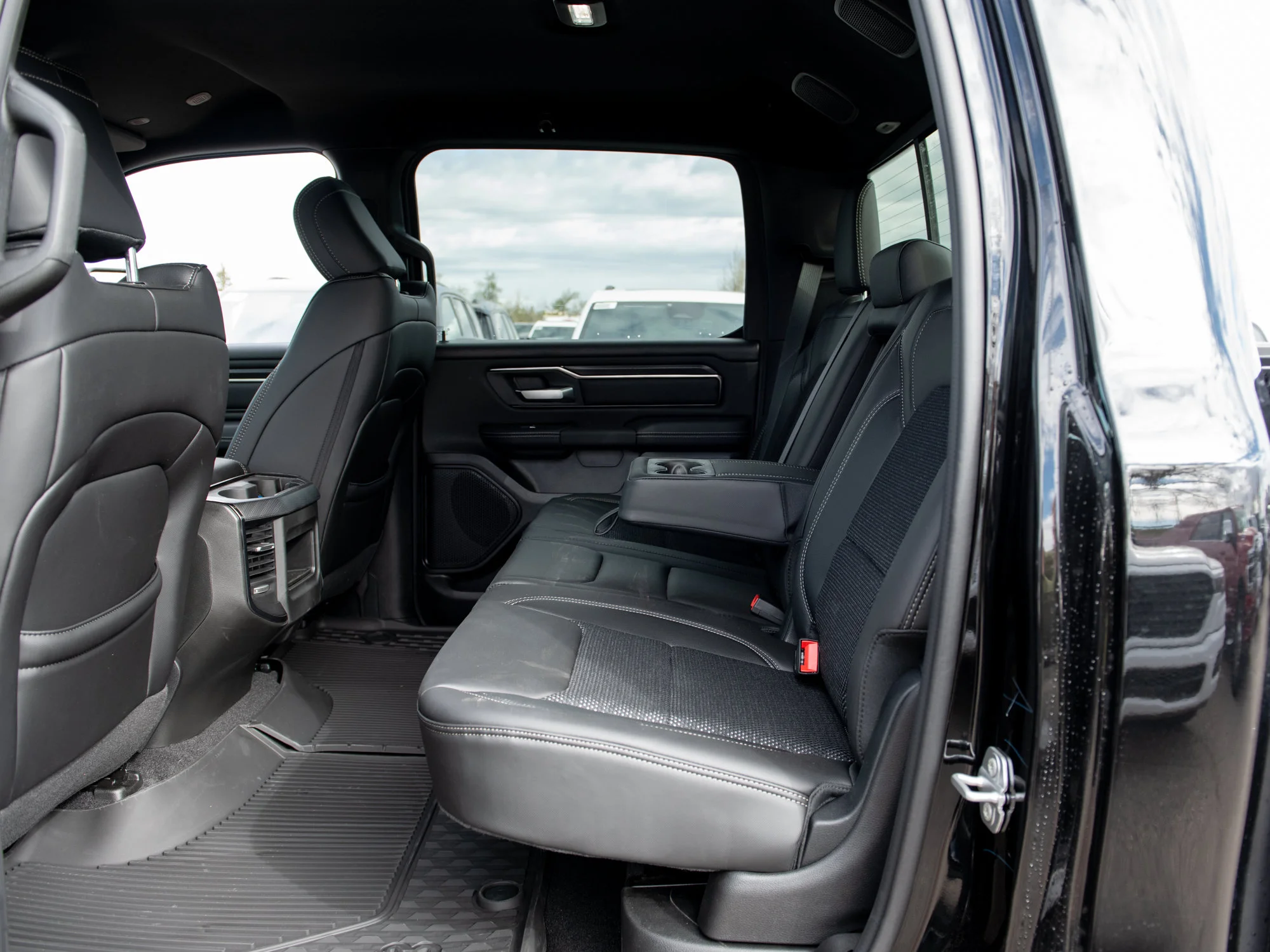 New 2026 Black RAM Sport* image 18