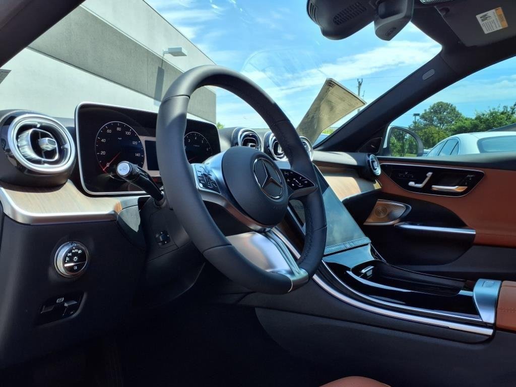Used 2025 Polar White Mercedes-Benz C 300 image 9