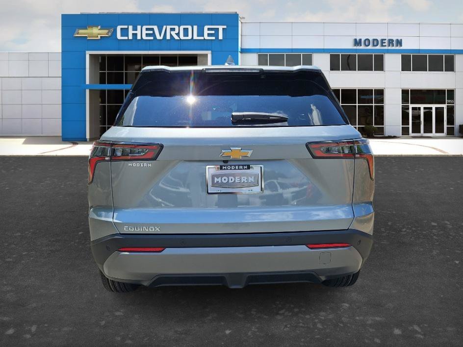 New 2026 Sterling Gray Metallic Chevrolet LT image 4