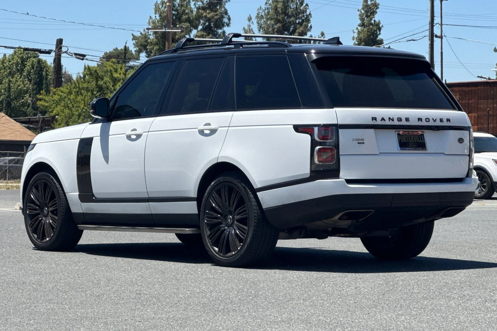 Used 2022 Fuji White Land Rover Westminster image 7