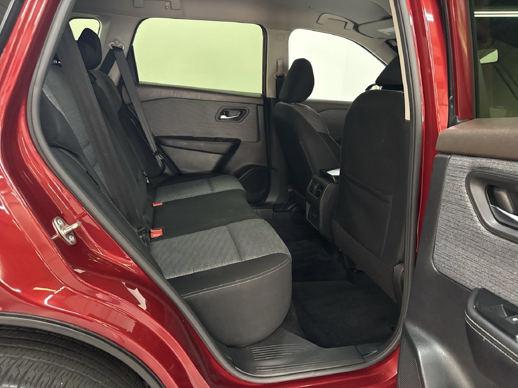Certified Used 2023 Scarlet Nissan SV image 17