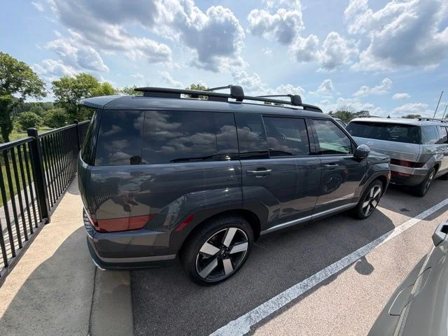 New 2026 Ecotronic Gray Hyundai Limited image 3