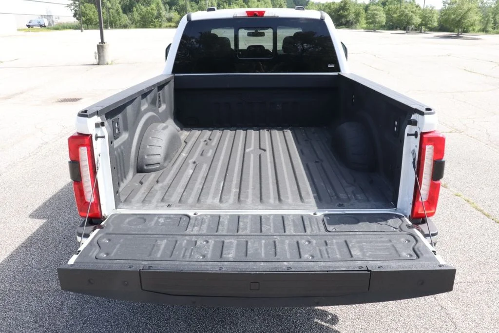 Used 2024 White Ford King Ranch image 33