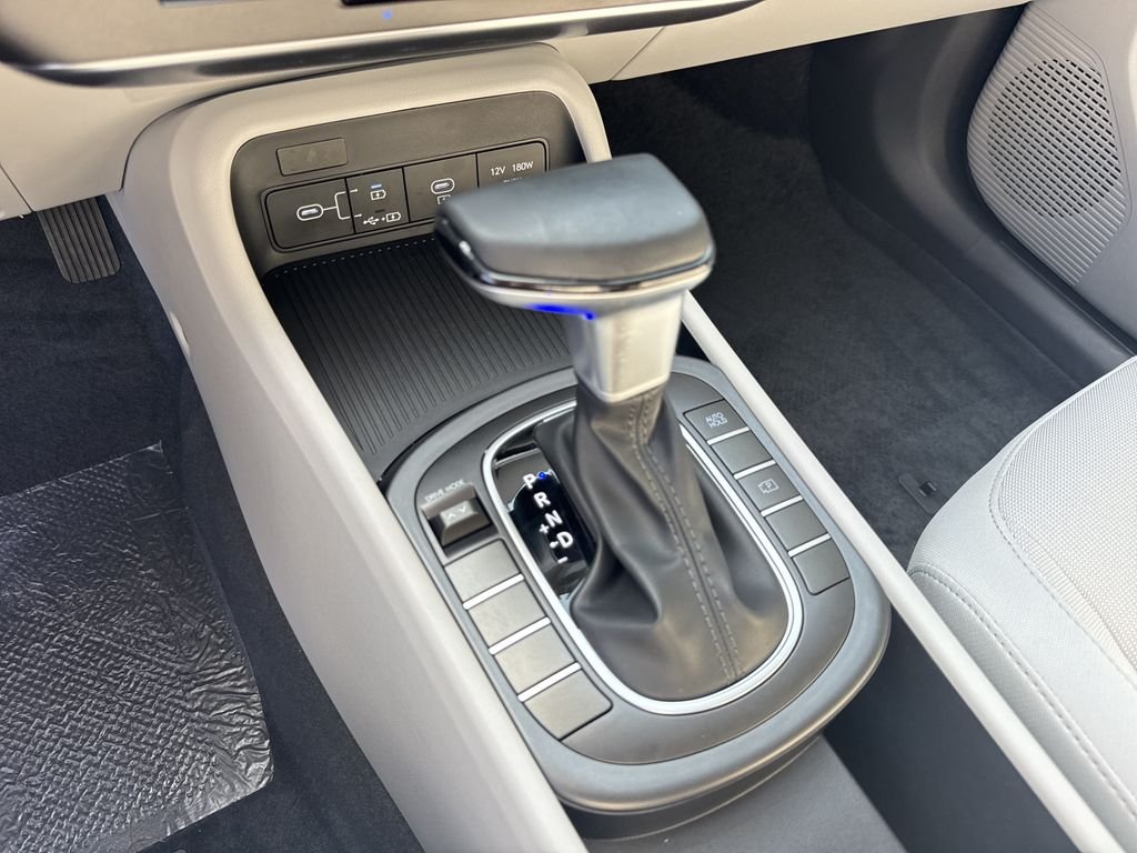 Used 2025 Gray Hyundai SEL image 30