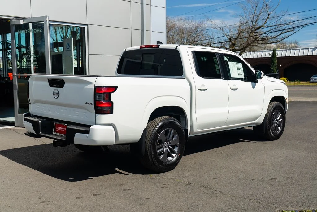 New 2026 Glacier White Nissan Crew Cab SV image 6