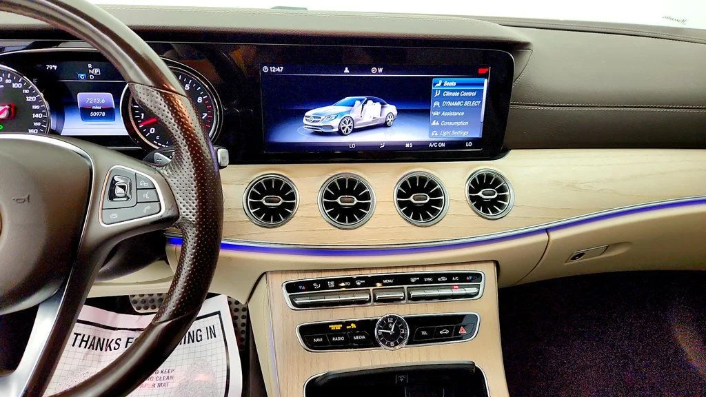 Used 2018 designo Diamond White Mercedes-Benz E 400 RWD Cabriolet w/ AMG® Line, Premium Pkg & Massage Seats image 16