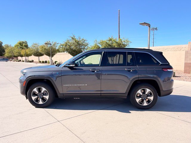 Certified Used 2024 Gray Jeep 4xe image 9