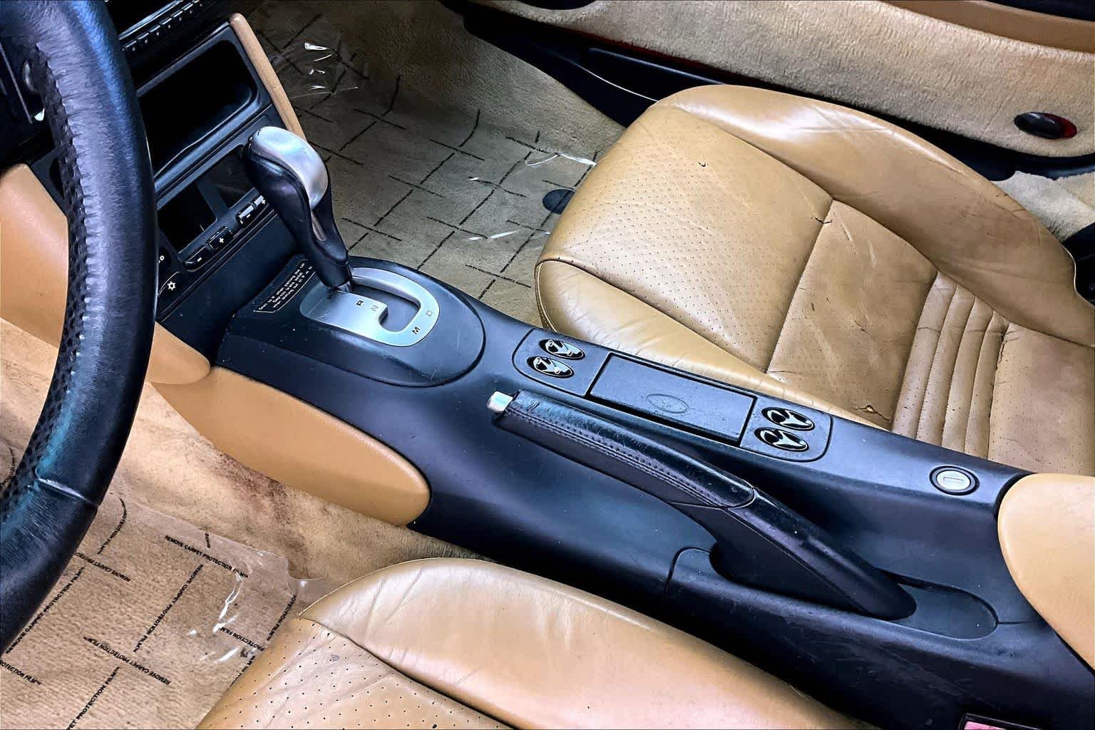 Used 2001  Porsche  image 17