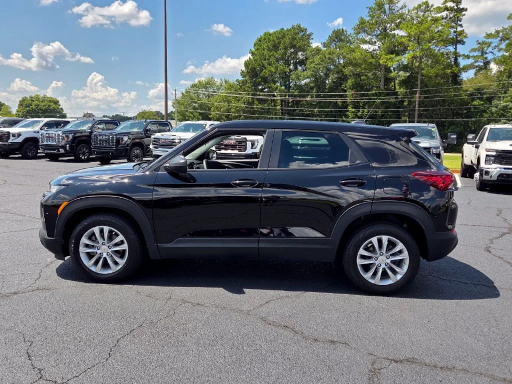 Used 2022 Mosaic Black Metallic Chevrolet LS image 4