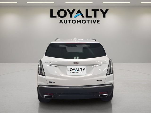 Used 2022 CRYSTAL WHITE TRICOAT Cadillac AWD Sport image 4