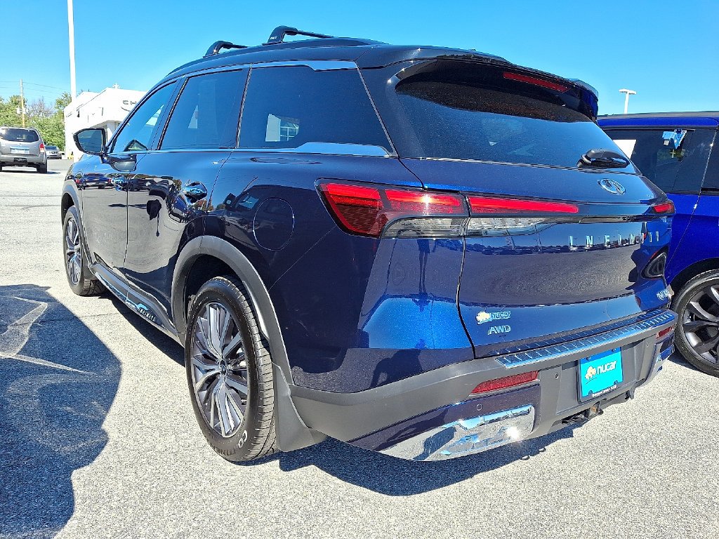 Used 2022 Blue INFINITI Autograph image 4