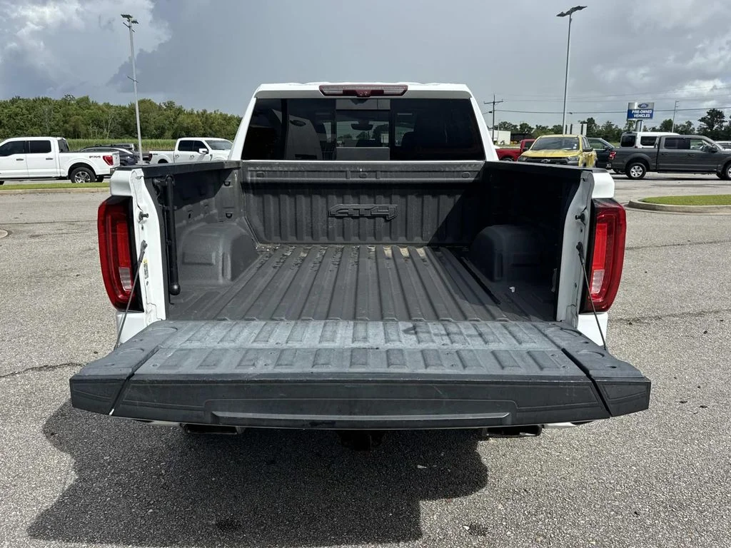 Certified Used 2021 Summit White GMC AT4 image 7