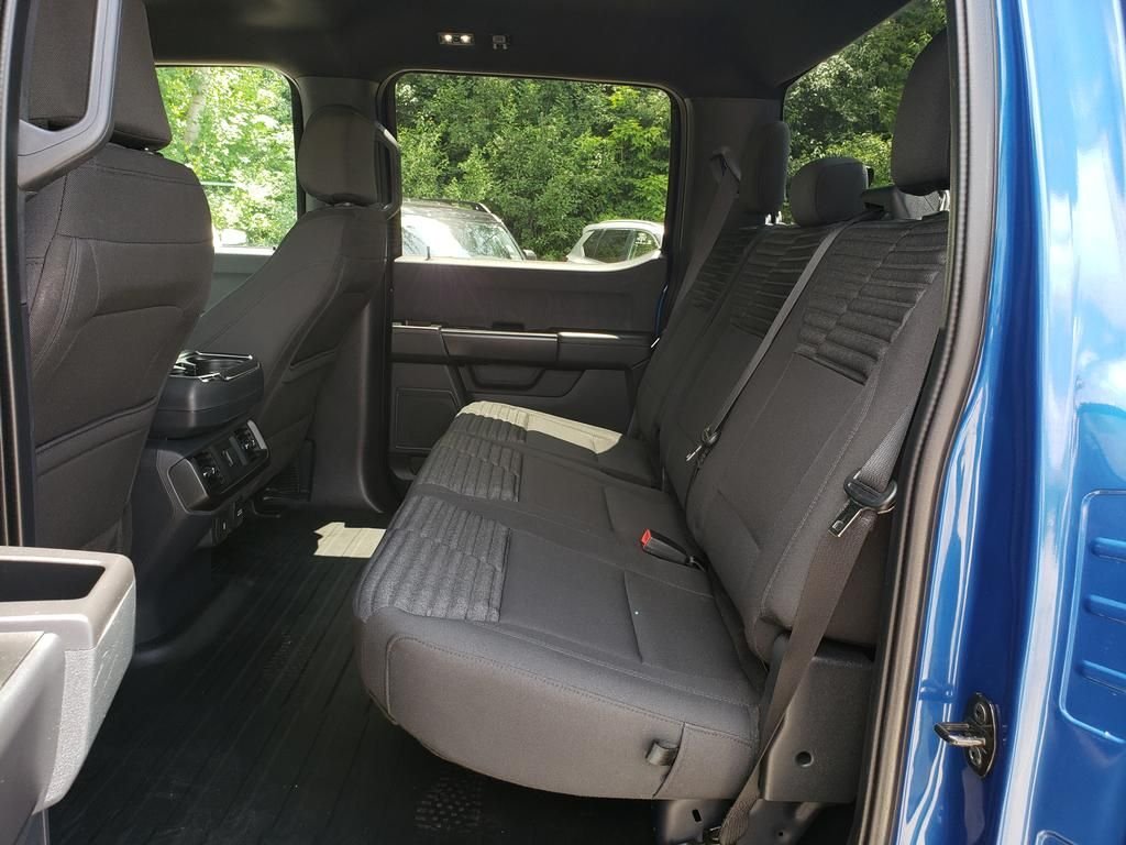 Used 2022 Blue Metallic Ford XL image 13