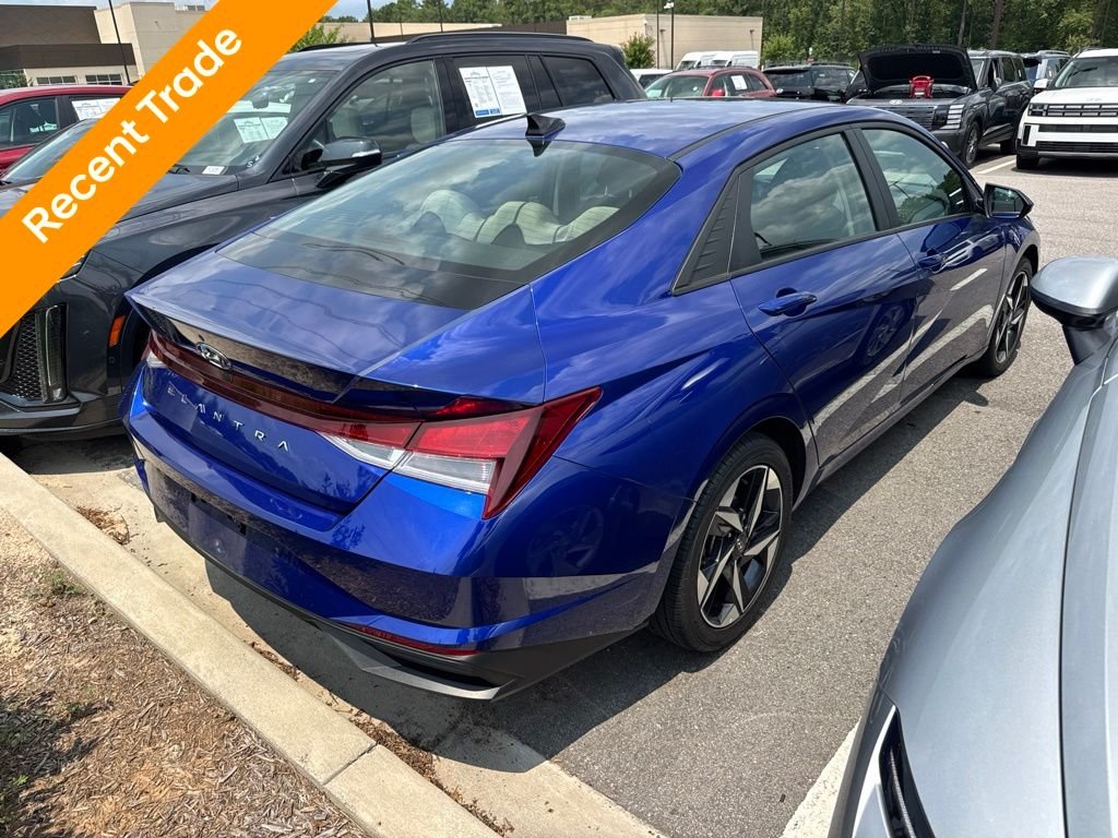 Certified Used 2023 Blue Hyundai SEL image 3