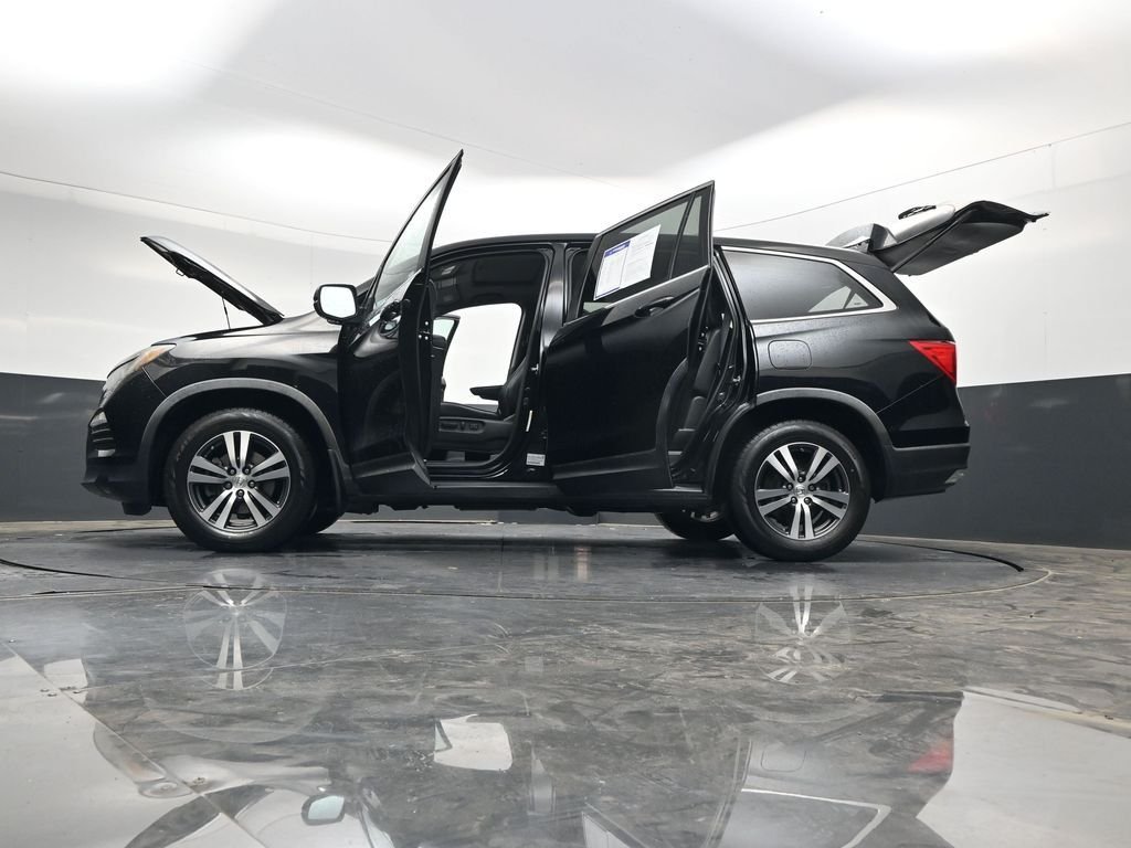 Used 2018  Honda EX-L image 43