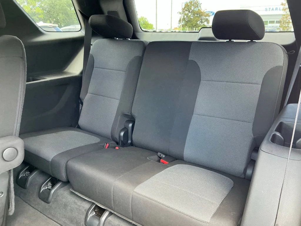 Used 2023 White Chevrolet LT image 33