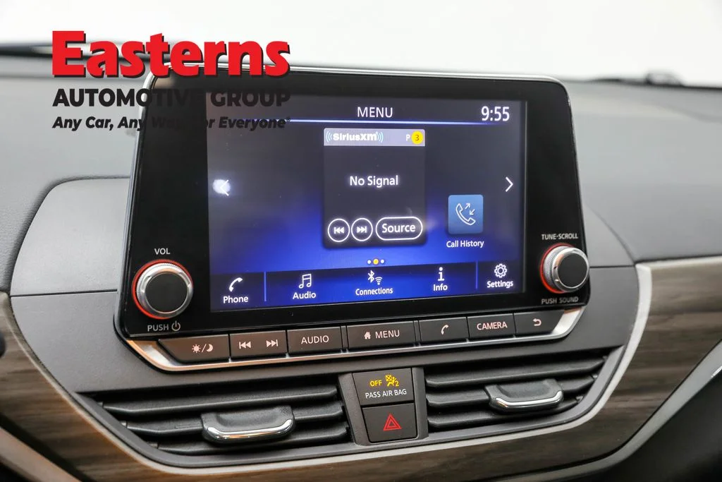 Used 2024 Gray Nissan 2.5 SV image 19