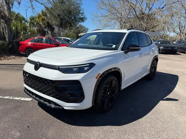 New 2026 Opal White Pearl Volkswagen SE R-Line Black image 3