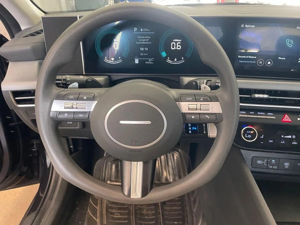 Used 2024 Blue Hyundai SEL image 13