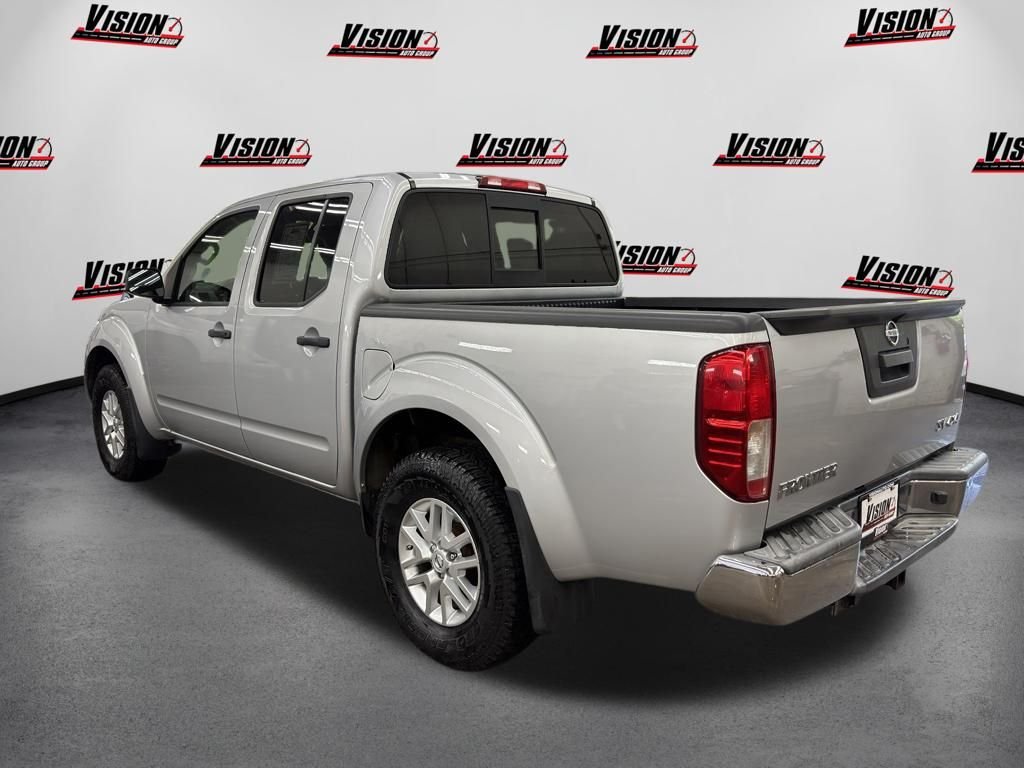 Used 2014 Silver Nissan SV image 7