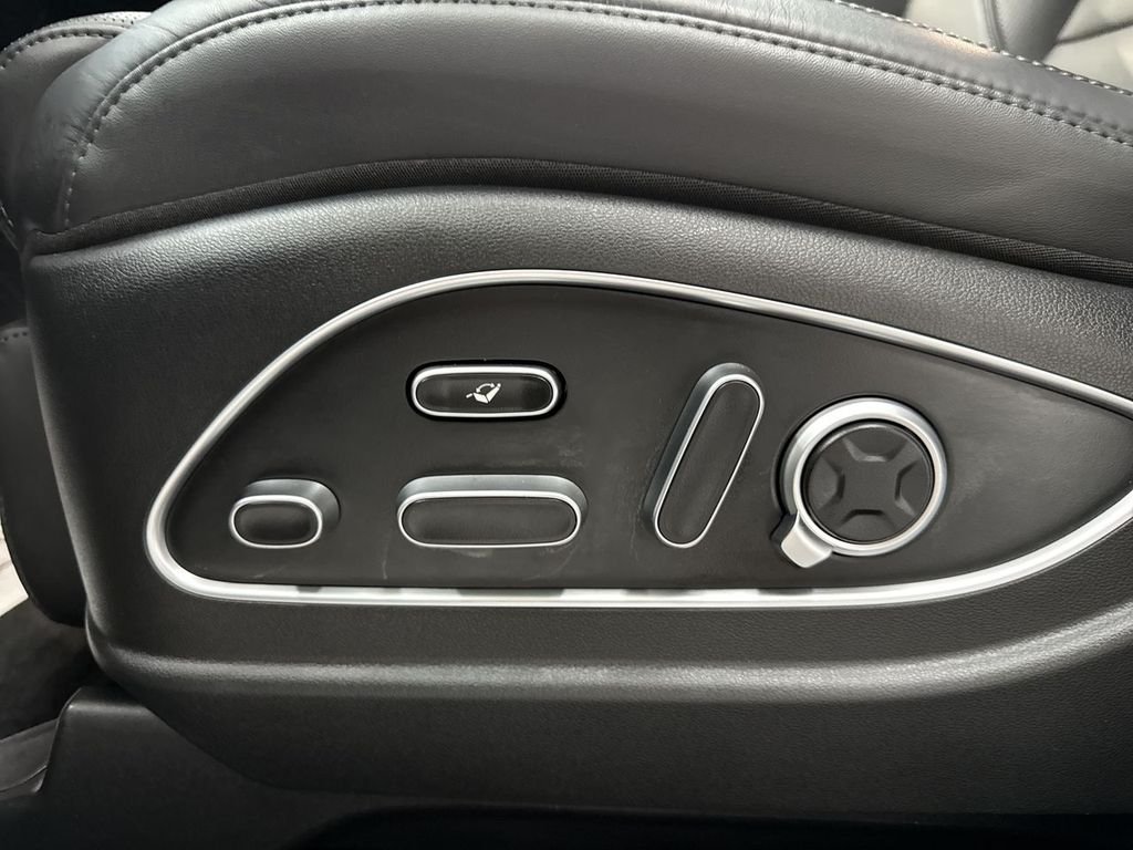 Used 2026 Abyss Black Hyundai Calligraphy image 13