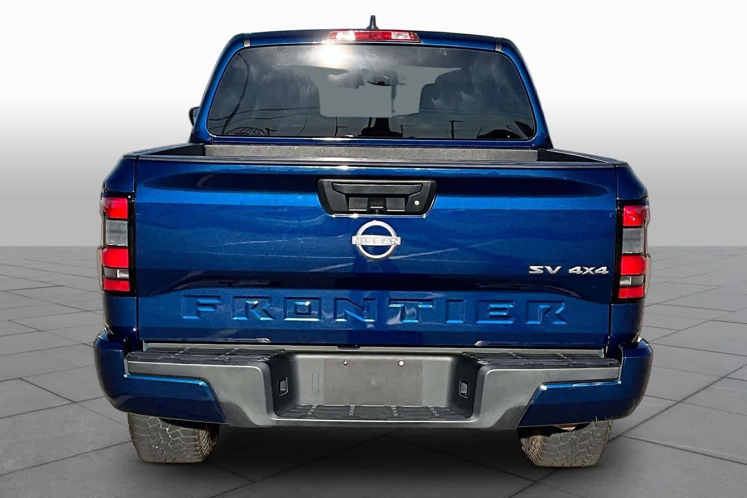 Used 2023 Deep Blue Pearl Nissan SV image 5