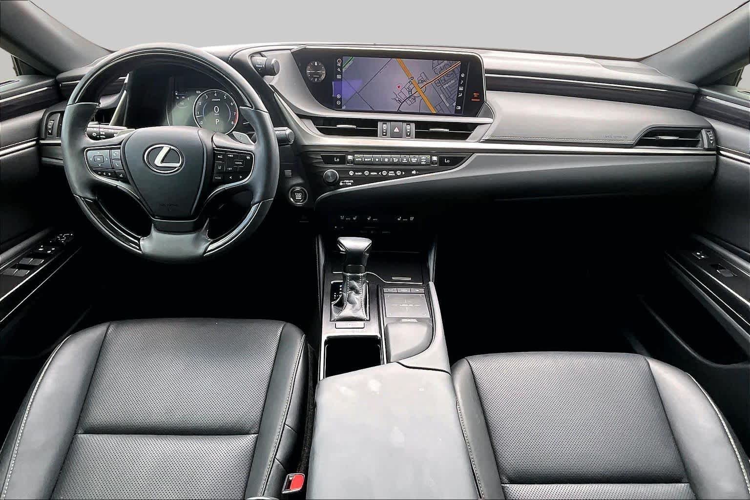 Used 2020 Eminent White Pearl Lexus  image 16