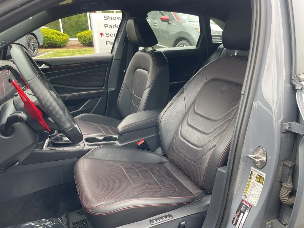 Used 2022 Gray Volkswagen 2.0T Autobahn image 16