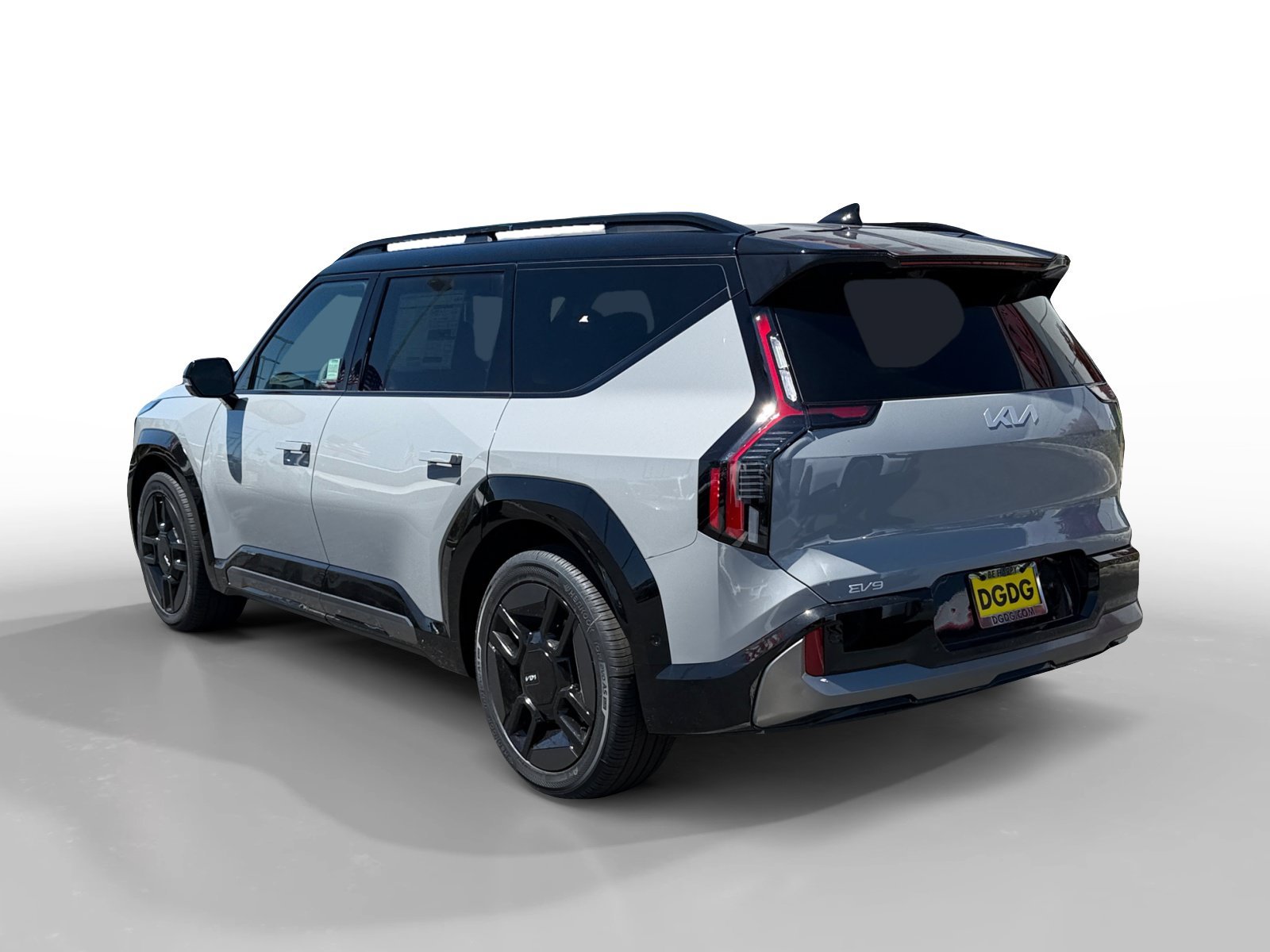 New 2026 Wolf Gray/Ebony Black Roof Kia GT-Line image 3