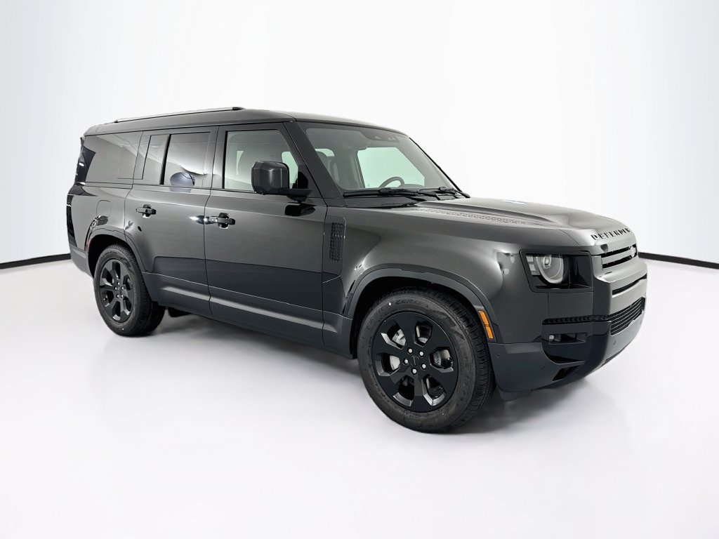 New 2026 Santorini Black Land Rover S image 3