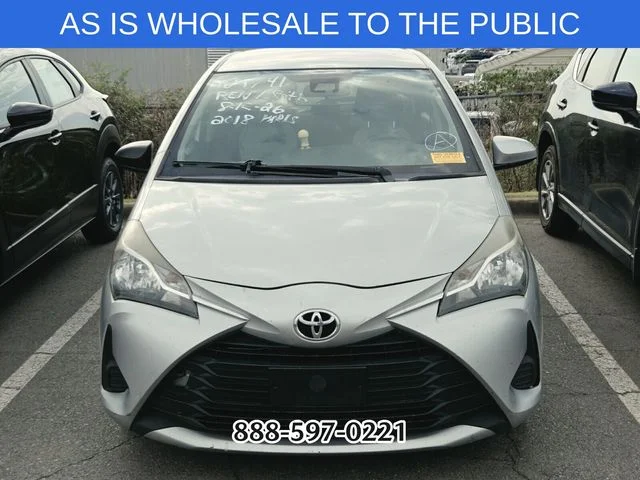 Used 2018 Silver Toyota LE image 8