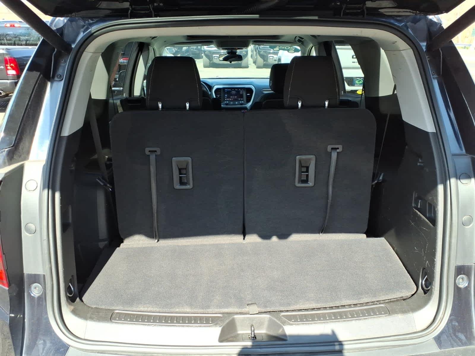 Certified Used 2021 Midnight Blue Metallic GMC SLE image 6
