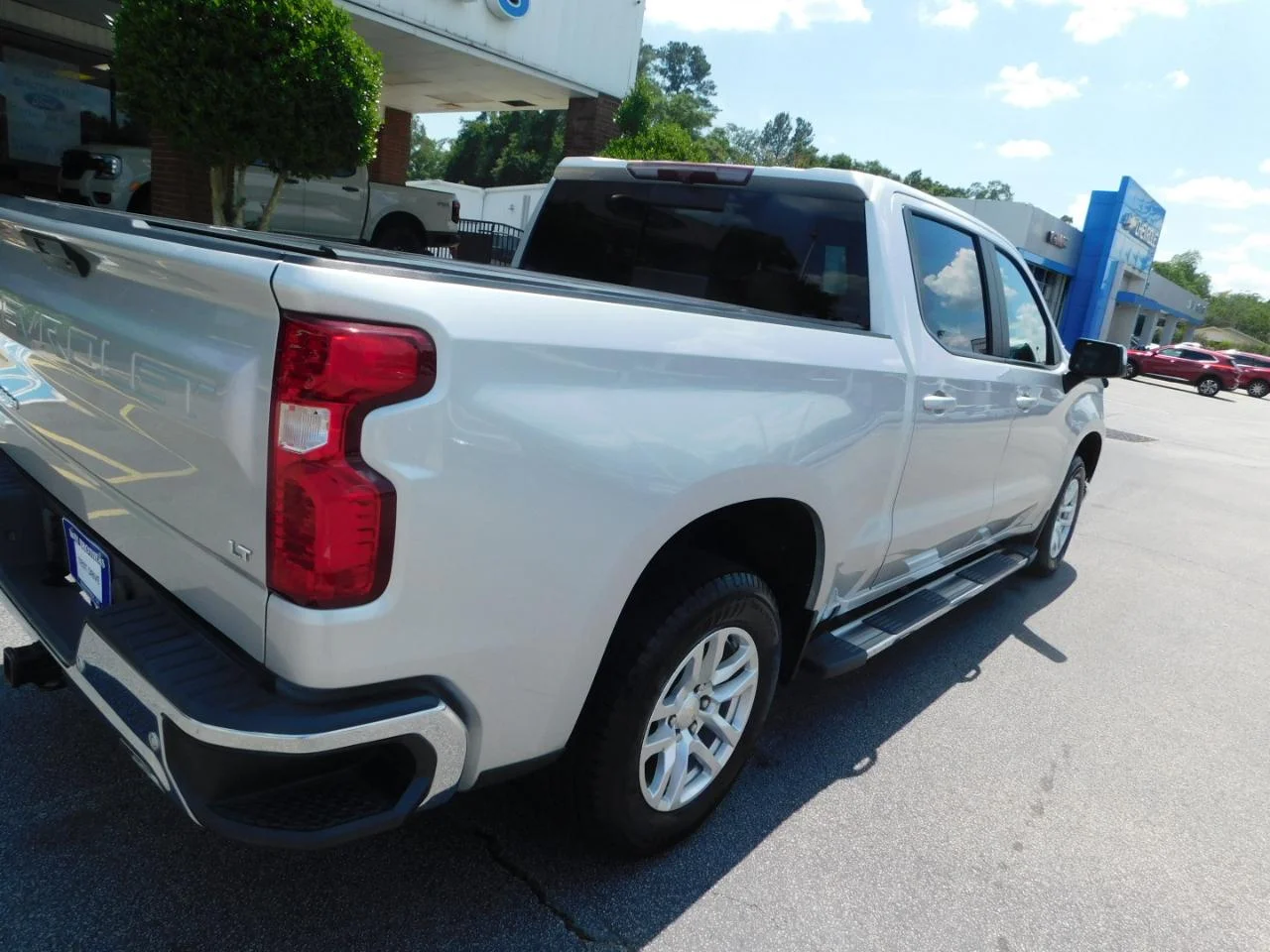 Used 2020 Silver Chevrolet 4WD CREW CAB 147 in LT image 10