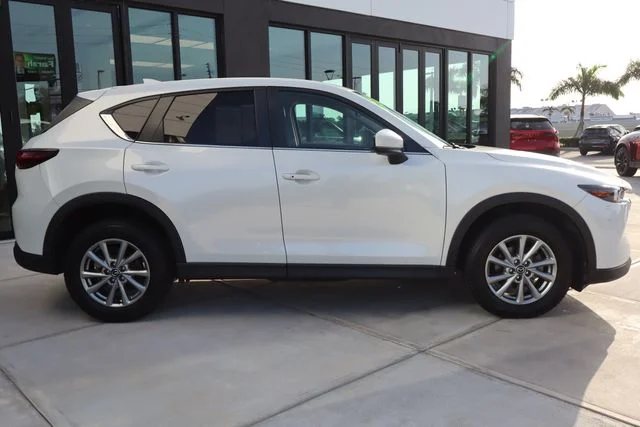 Used 2023 White Metallic Mazda 2.5 S Select Package image 2