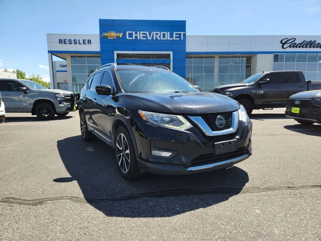 Used 2020 Black Nissan SL image 1